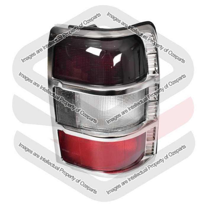 RH Right Tail Light Rear Lamp Tinted 2 Globe For Misubishi Pajero NH NJ NK 91~97