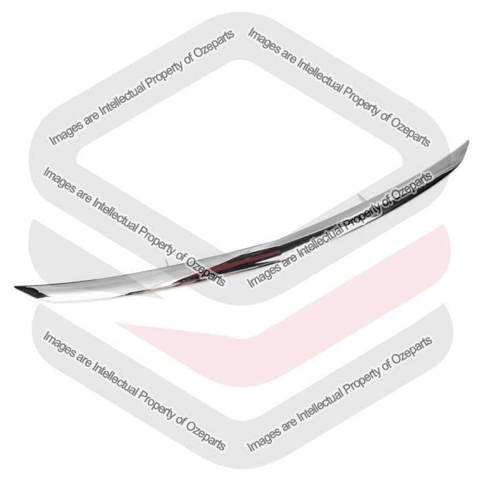 GENUINE Main Radiator Upper Grille Chrome For Toyota Tarago ACR30 2000~2003