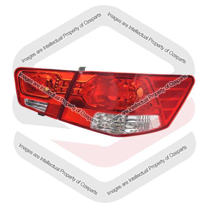 Tail Light + Rear Garnish AM (Sedan) (SET 2)