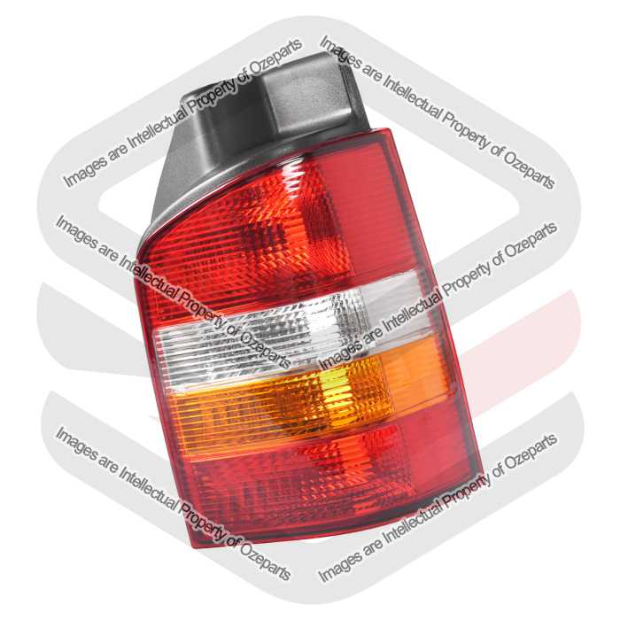 Tail Light AM (Tailgate Type) - Red / Clear / Amber  (Non Emark)