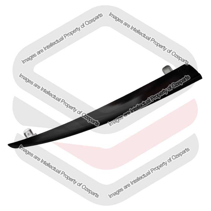 RH Right Hand Front Grille Centre Mould Trim Black For Mazda 6 GJ GL 2012~2018