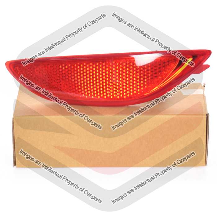 Bar Reflector Rear OE Sedan (RED)