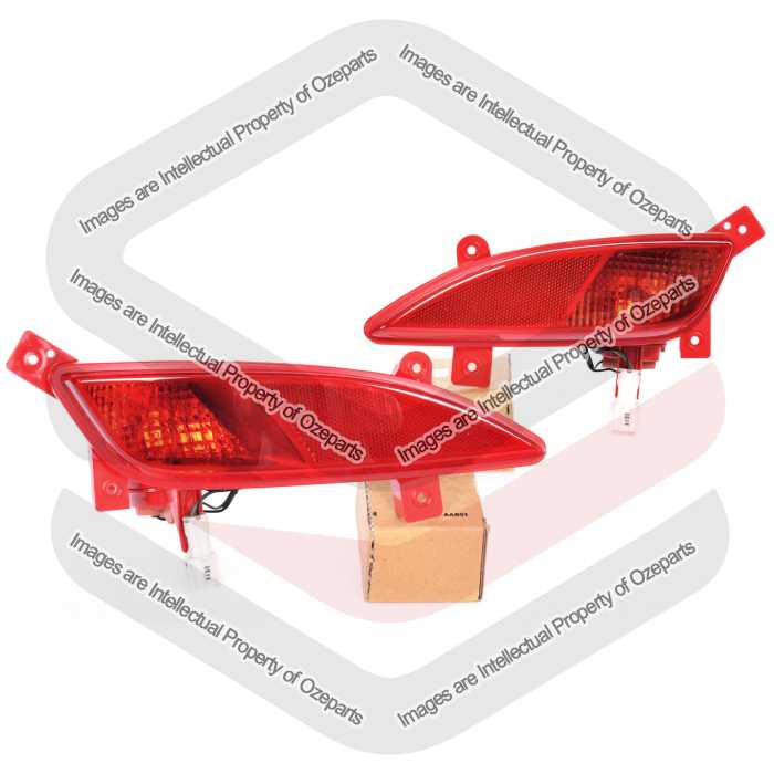GENUINE Pair LH+RH Rear Bumper Light Reflector For Hyundai i30 3Dr Hatch 12~16