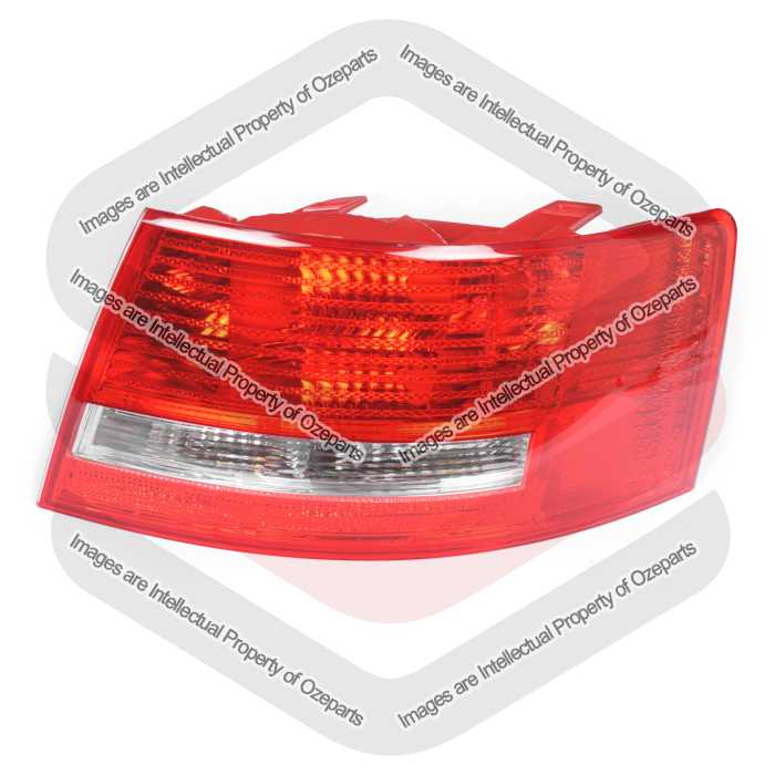 Tail Light AM Sedan (Non LED) - With Emark