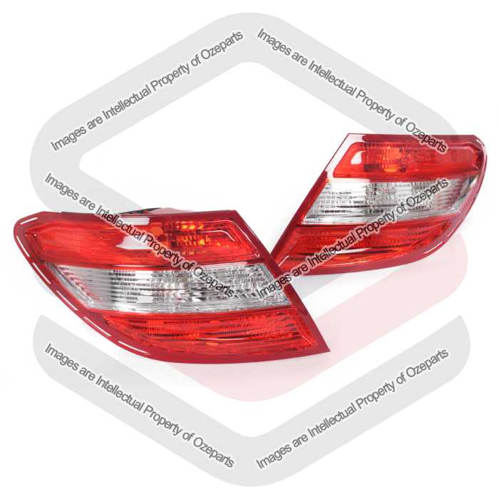 Tail Light AM Sedan (No LED, Clear Reverse Lens) (SET LH+RH)