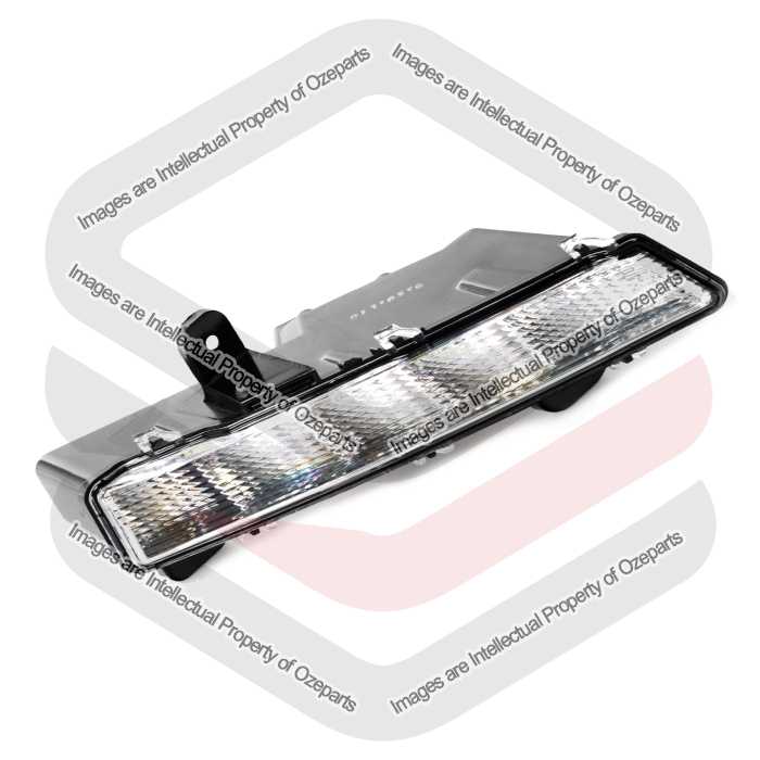 RH Right Hand DRL Day Time Running Light Lamp For Holden Commodore VF 13~15 LED