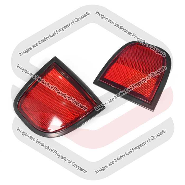 Set LH+RH Rear Reflector Bar Bumper Light For Mitsubishi Triton ML MN 2006~2015