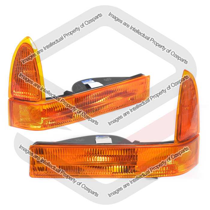 TYC Fits Ford F Truck 2001~2006 F250 F350 | Corner Lights Indicator Lamps (Amber) | Pair of LH LHS Left Hand (Passenger) + RH RHS Right Hand (Driver)