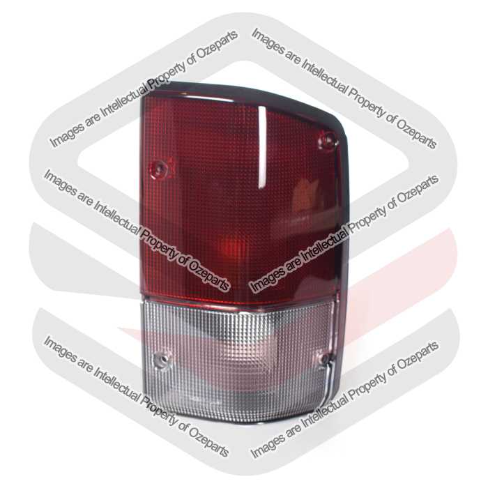 Tail Light AM (Wagon) Red / White Lens