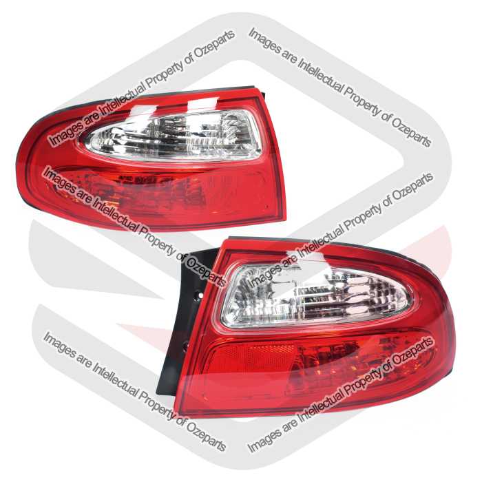 Tail Light AM Sedan (With Reflector Type) - Berlina / Calais  (SET LH+RH)