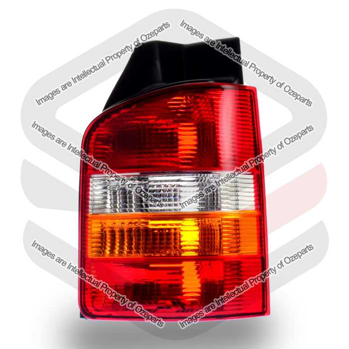 Tail Light AM (Barn Door Type) - Red / Clear / Amber