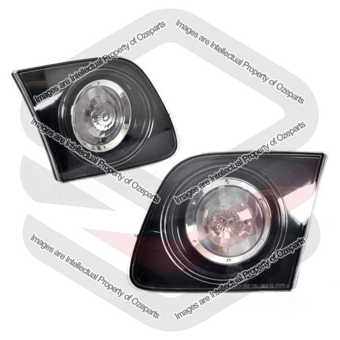 Rear Garnish AM Sedan (SET LH+RH)