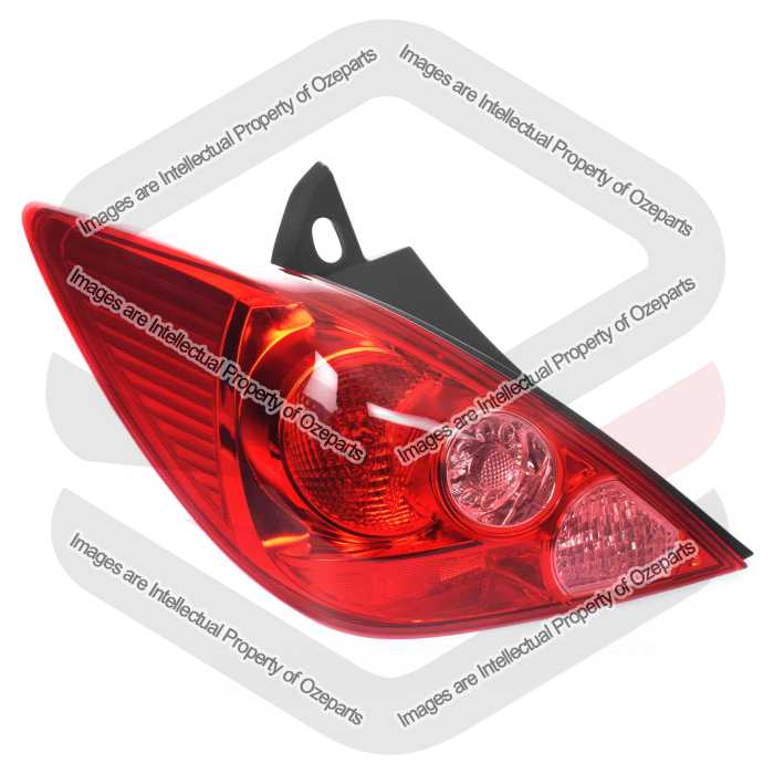 Tail Light AM (Hatch Only)