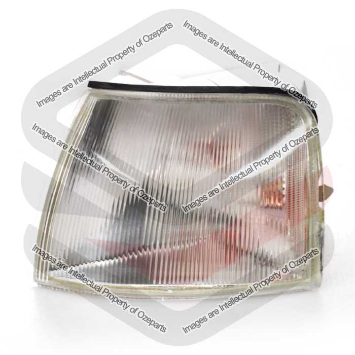 Corner Light AM (Clear Lens)