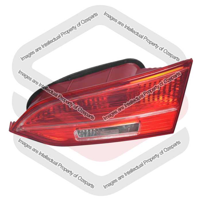 Rear Garnish AM (Non LED Type)