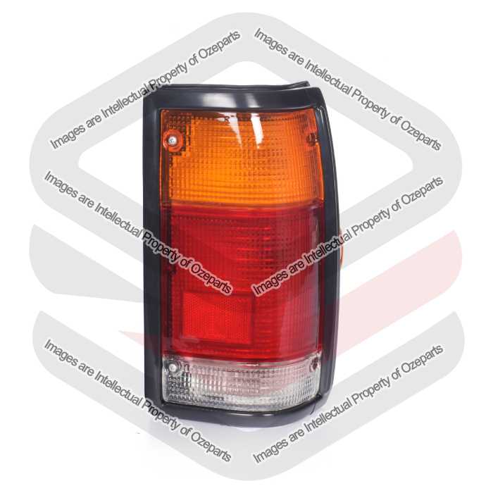Tail Light Ute (Black Rim)