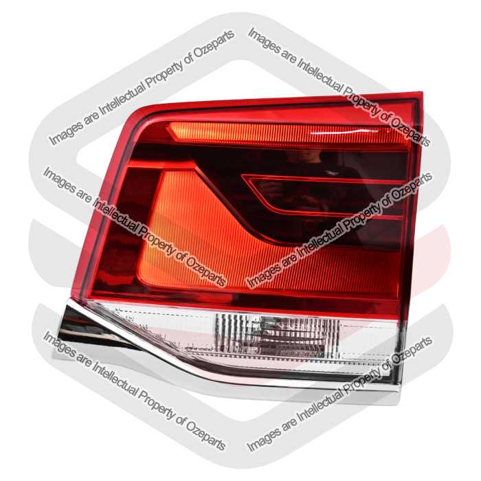 Rear Garnish AM (Tail Gate Type)