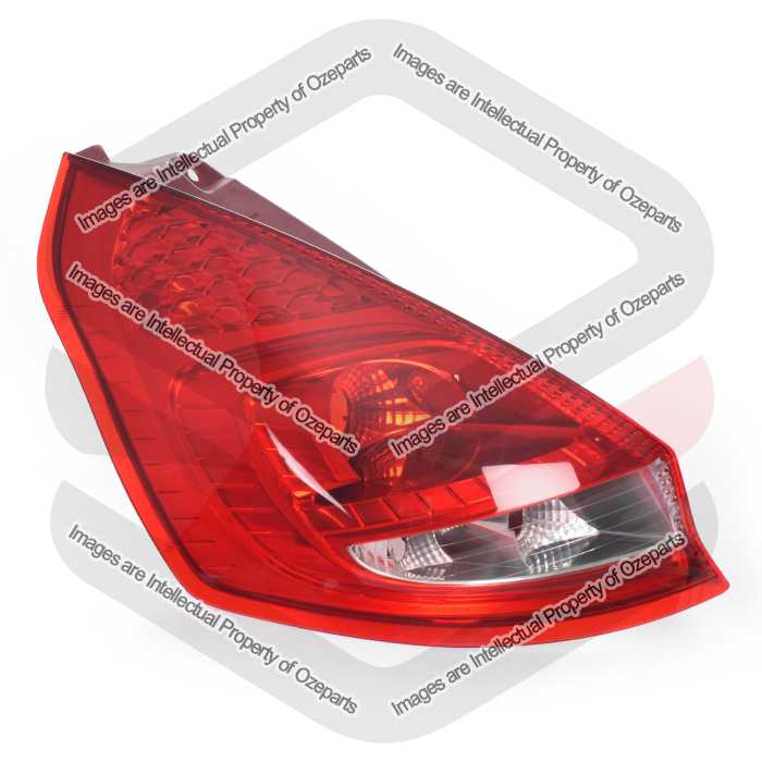 Tail Light AM (3 & 5 Door Hatch Only) - Emark