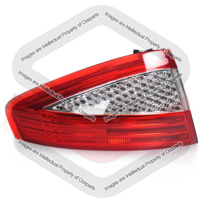 Tail Light AM (Hatch Only)