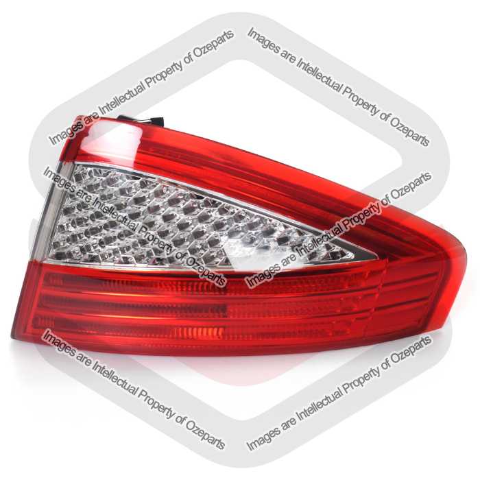 Tail Light AM (Hatch Only)