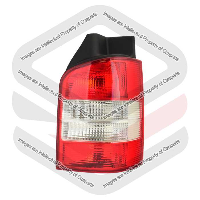 Tail Light AM (Tailgate Type) - Red / Clear  (With Emark)