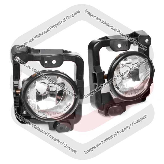 Fog Lamp AM (With Bracket) (SET LH+RH)