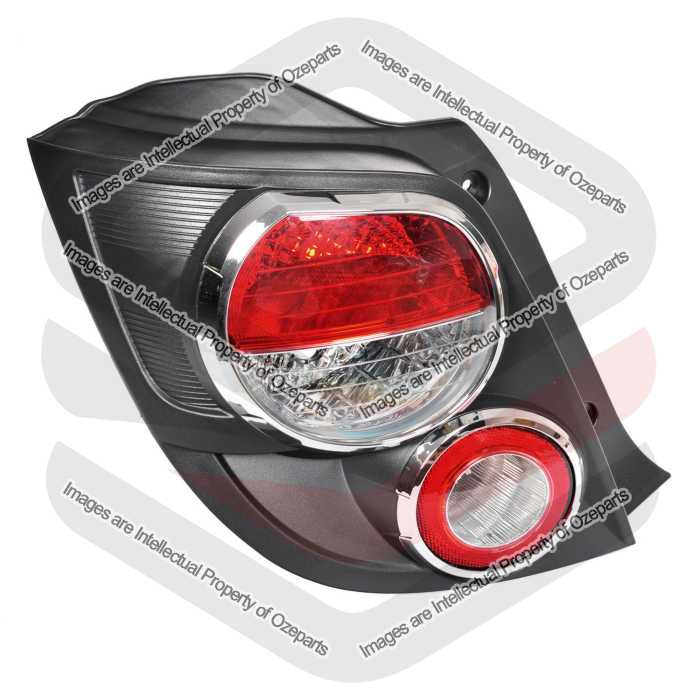 Tail Light AM - 5 Door Hatch