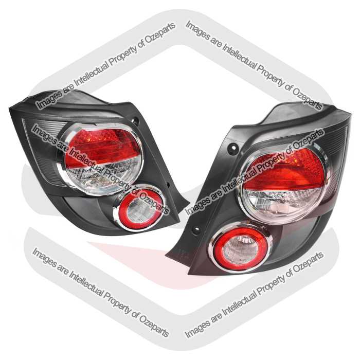 Tail Light AM - 5 Door Hatch (SET LH+RH)