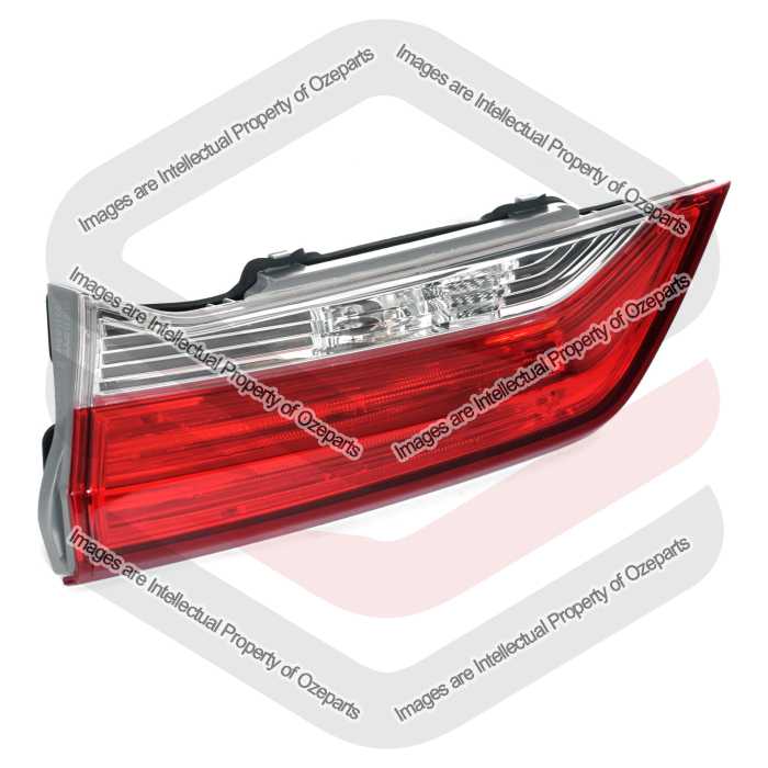 Rear Garnish AM (LED Type)