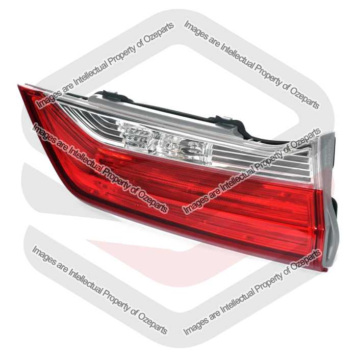 Rear Garnish AM (LED Type)