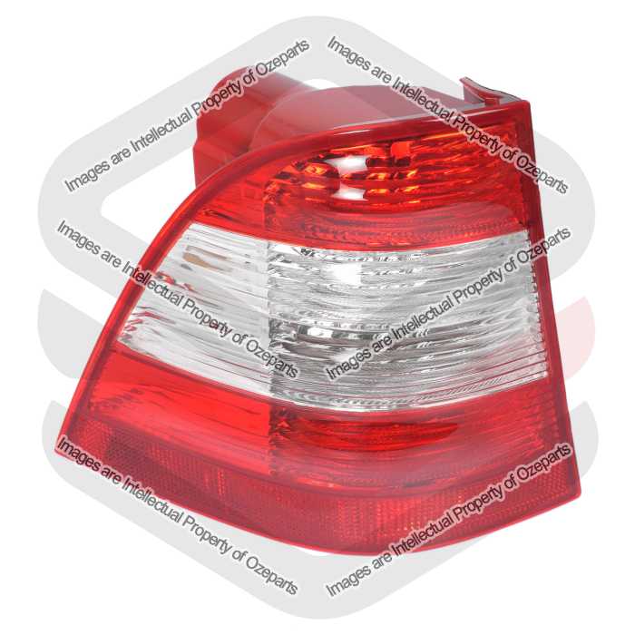 Tail Light AM (09/01-) - Clear Reverse Lens