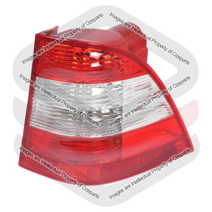 Tail Light AM (09/01-) - Clear Reverse Lens