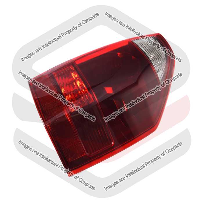 RH Right Hand Taillight Tail Light Rear Lamp For Mitsubishi Pajero NP 2002~2006