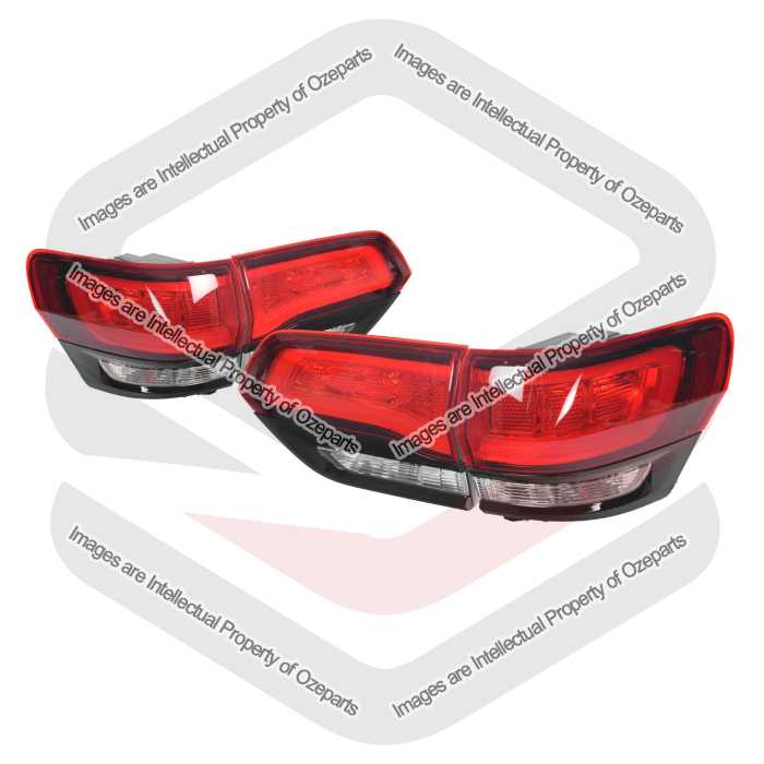 Tail Light + Rear Garnish AM (Black Trim) (SET LH+RH)