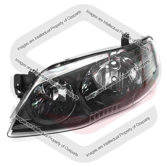 Head Light AM (Black) *TYC