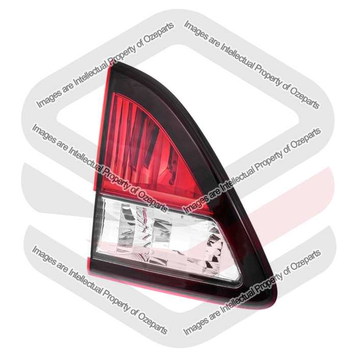 Rear Garnish AM  (Tinted Edge) *AU SPEC