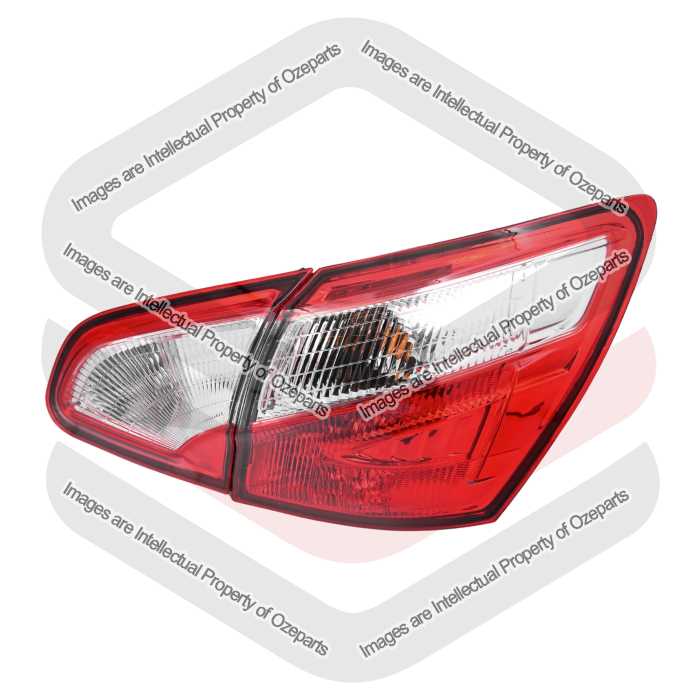 Tail Light + Rear Garnish AM - Ozeparts With Globe Holder Emark