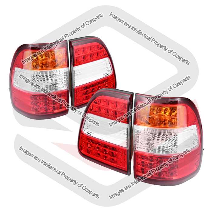 Tail Light + Rear Garnish AM (SET LH+RH)