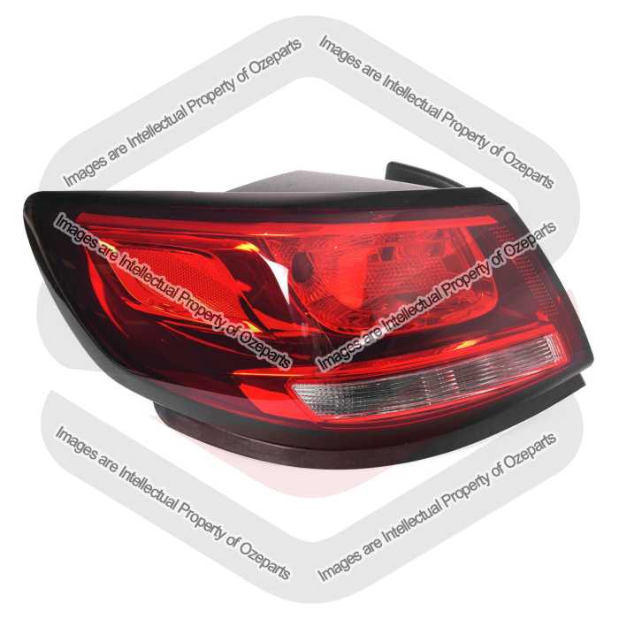 Tail Light Sedan AM (Black)