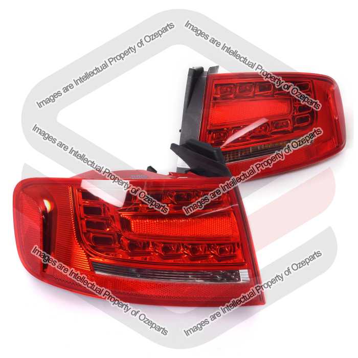 Tail Light AM (With LED) Sedan (SET LH+RH)