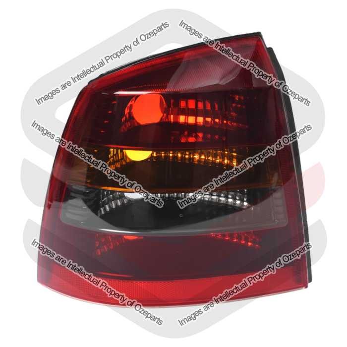 Tail Light AM (Smokey Tinted) - 3 & 5 Door Hatch